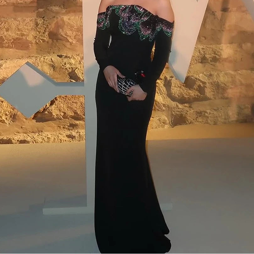 Classic Mermaid Evening Dress Customized Strapless Long Sleeves Celebrity Gowns Exquisite Beading Zipper Back Prom Dress