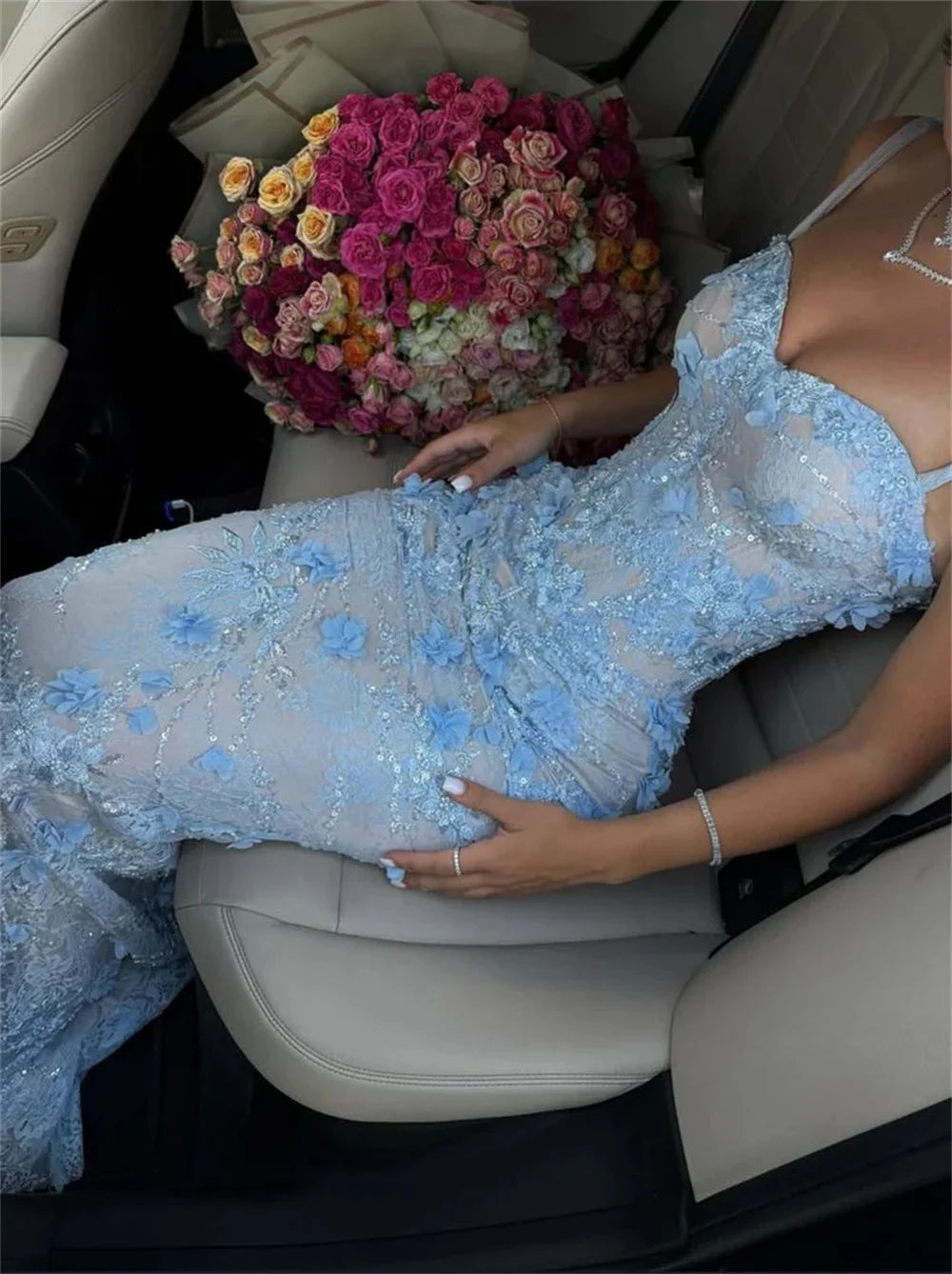 Sky Blue Exquisite Flowers Prom Dress Spaghetti Straps Lace-up vestidos de noiva Floor-length Evening Dresses