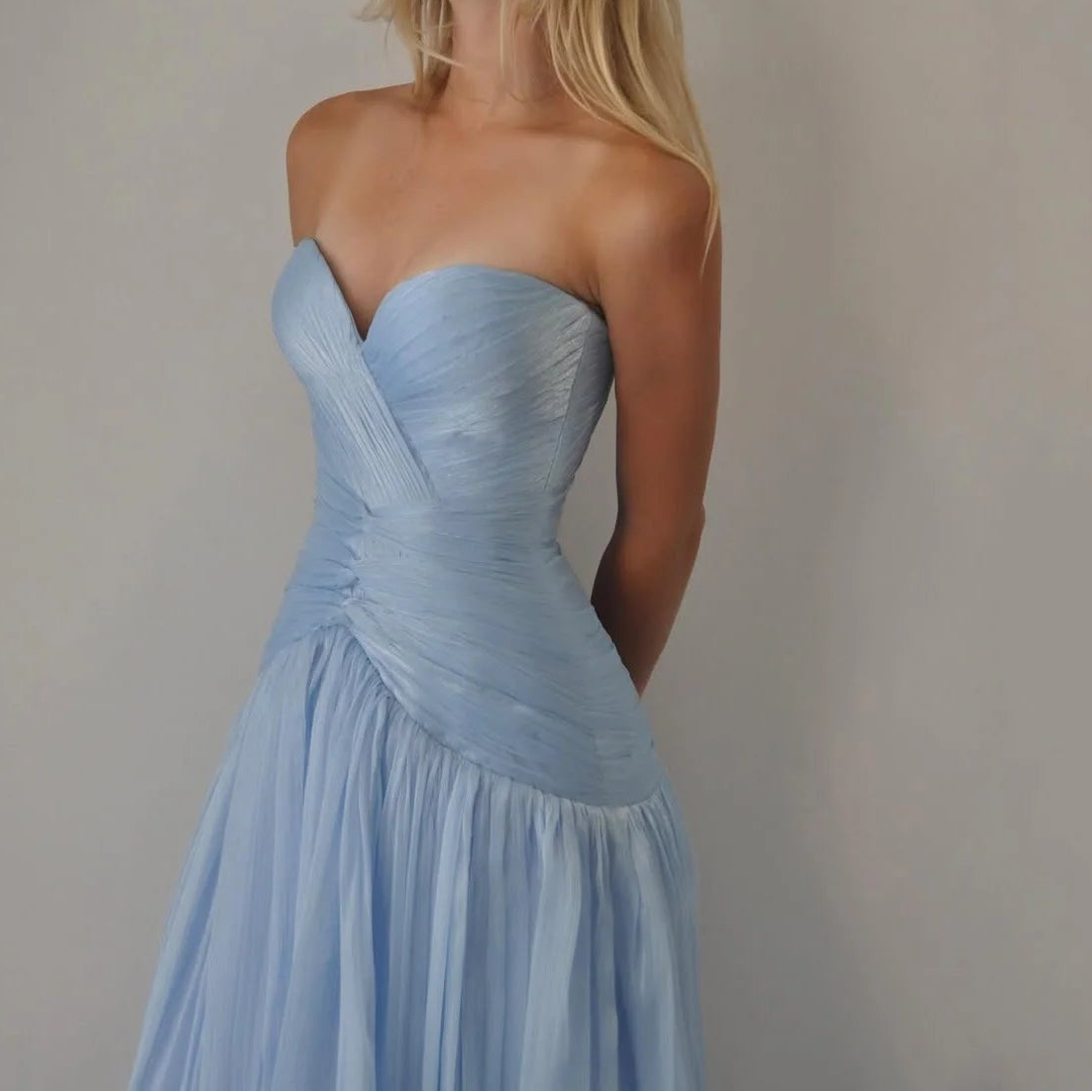 Blue Sweetheart Neck A Line Prom Gowns Backless Pleated Formal Party Gown Floor Length Evening Dress Customized