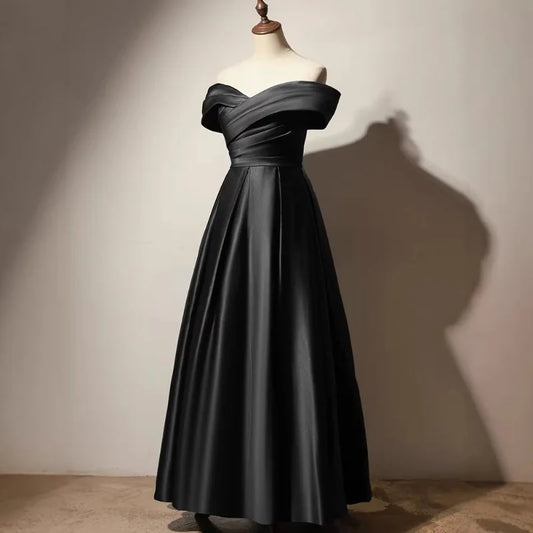 2026 New Women's One Shoulder Black Satin Banquet Evening Dress, Fashionable and Skinny, Bareback Long