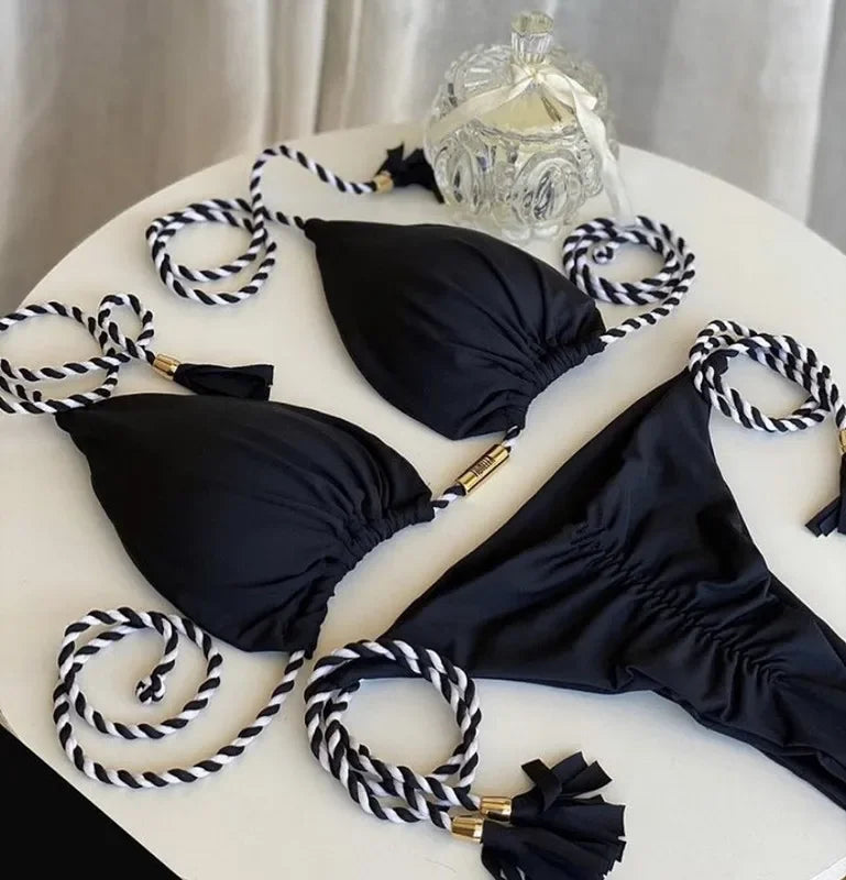 Bikini Triângulo com Cordões